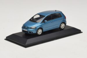Volkswagen Golf Plus Mk5 Bleu Métallisé Boîte De Remplacement Minichamps 1:43 GOLF02-R1 Métal — image 2 sur 5