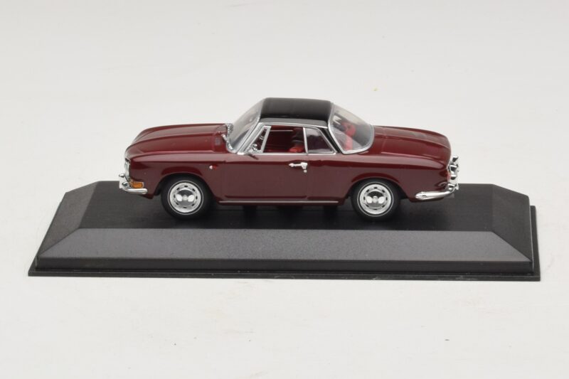 Volkswagen Karmann Ghia Rouge Avec Toit Noir Minichamps 1:43 GHIA002 Métal