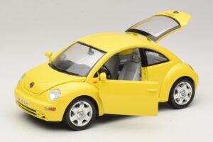 Volkswagen New Beetle A4 Jaune Bburago 1:18 3302 Métal — image 2 sur 8