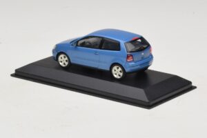 Volkswagen Polo 9N3 Bleu Minichamps 1:43 POLO001 Métal — image 3 sur 5