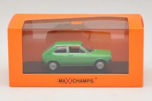 Volkswagen Polo Mk1 Vert Maxichamps 1:43 940050501 Métal — image 5 sur 5