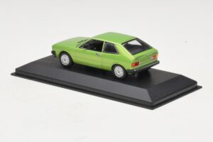 Volkswagen Scirocco Mk1 Vert Métallisé Boîte de Remplacement Maxichamps 1:43 940050420-R1 Métal — image 3 sur 5