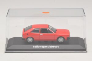 Volkswagen Scirocco Mk1 Rouge Maxichamps 1:43 940050422 Métal — image 4 sur 5