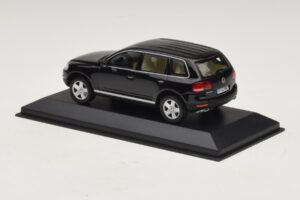 Volkswagen Touareg 7L Noir Minichamps 1:43 TOUAREG002 Métal — image 3 sur 5
