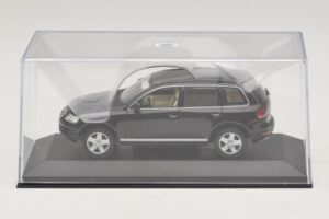 Volkswagen Touareg 7L Noir Minichamps 1:43 TOUAREG002 Métal — image 4 sur 5