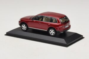 Volkswagen Touareg 7L Rouge Minichamps 1:43 TOUAREG003 Métal — image 3 sur 5