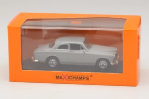 Volvo 121 Amazon Gris Maxichamps 1:43 940171000 Métal — image 5 sur 5