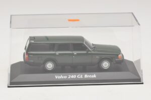 Volvo 240 GL Break Vert Foncé Maxichamps 1:43 940171411 Métal — image 4 sur 5