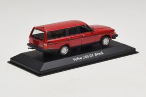 Volvo 240 GL Break Rouge Maxichamps 1:43 940171410 Diecast — image 2 sur 5