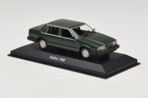 Volvo 740 Vert Foncé Maxichamps 1:43 940171700 Diecast — image 3 sur 5